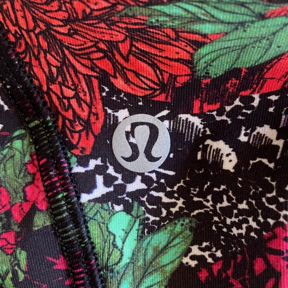 Lululemon Time to Sweat high-rise crop leggings 23’’. ❤️ - Picture 9 of 9
